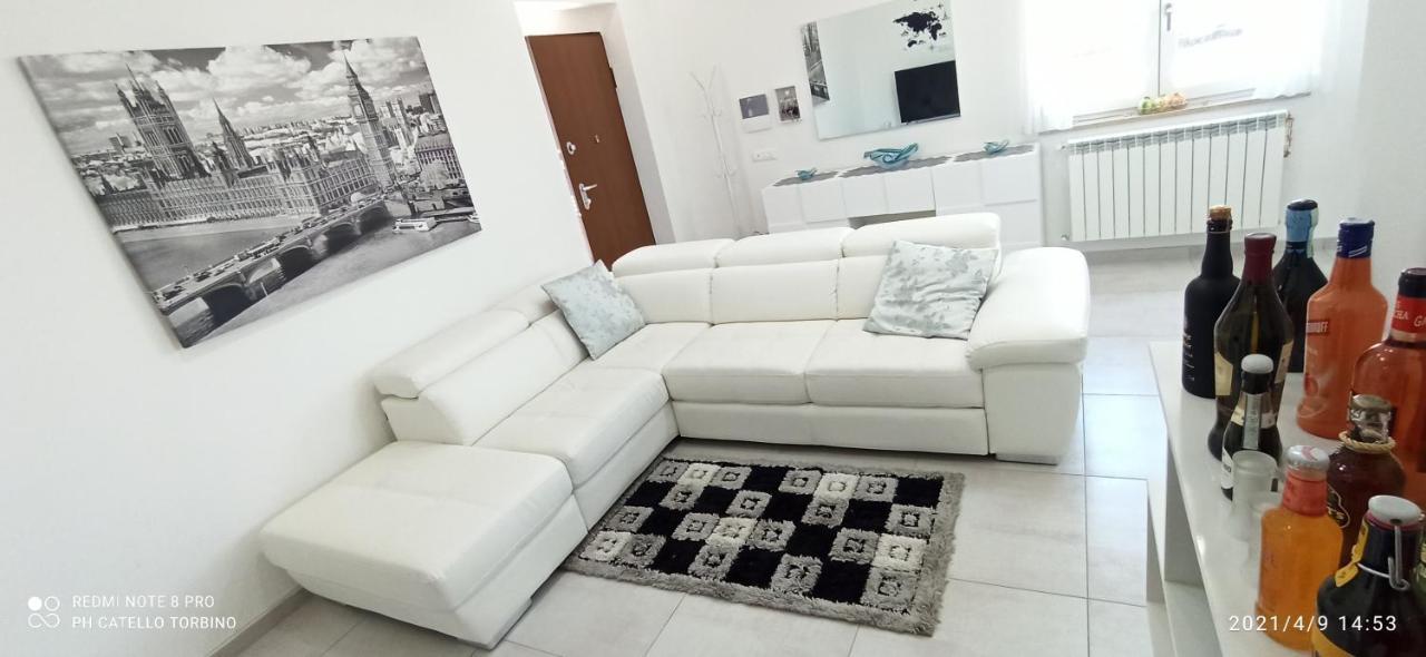 La Villa Degli Dei: Private Oasis with Garden Retreat and Complimentary Shuttle Castellammare di Stabia Exterior photo