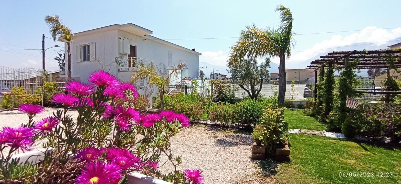 La Villa Degli Dei: Private Oasis with Garden Retreat and Complimentary Shuttle Castellammare di Stabia Exterior photo